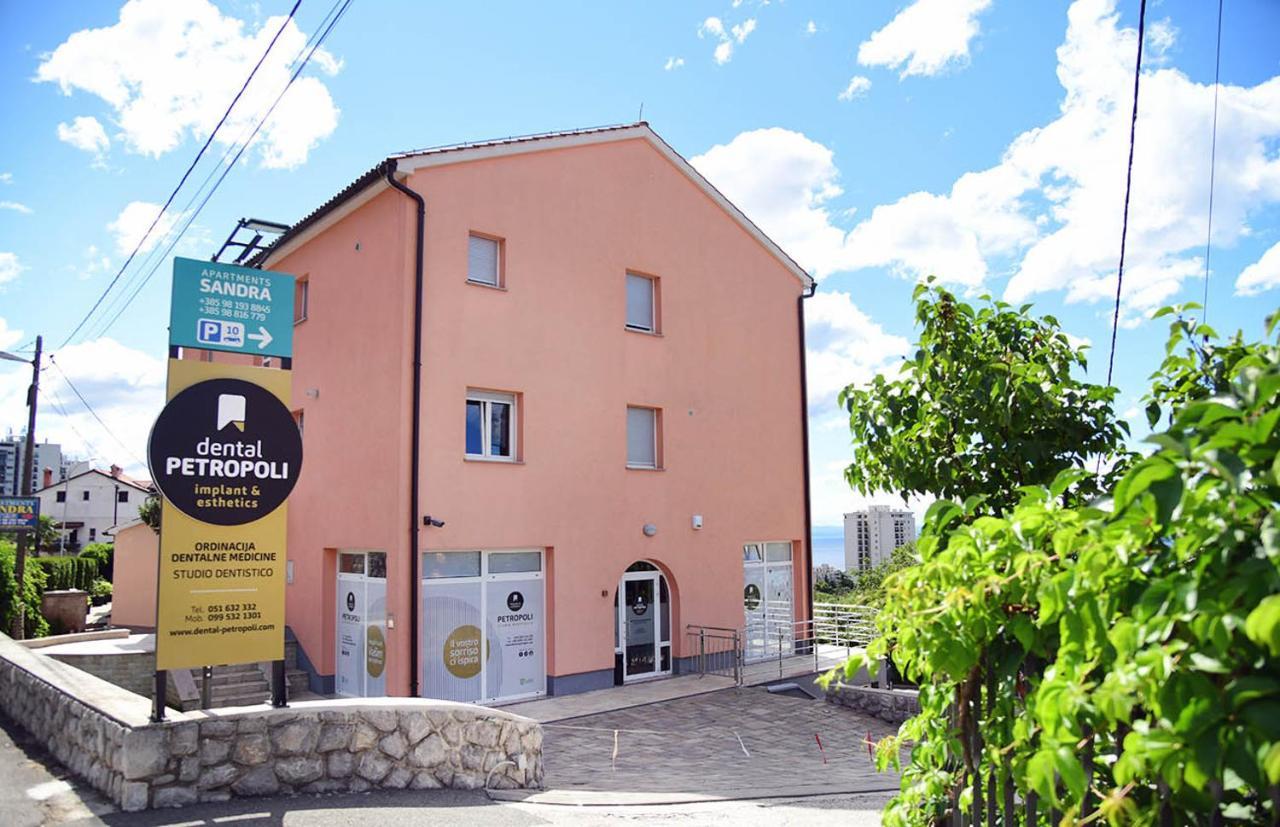 Apartments Sandra With Free Private Parking Fiume Esterno foto